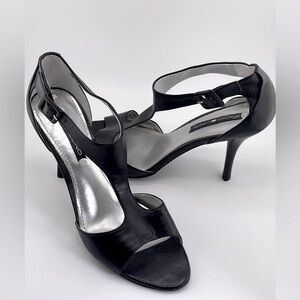 Bandolino Sandals - Black. Size 9